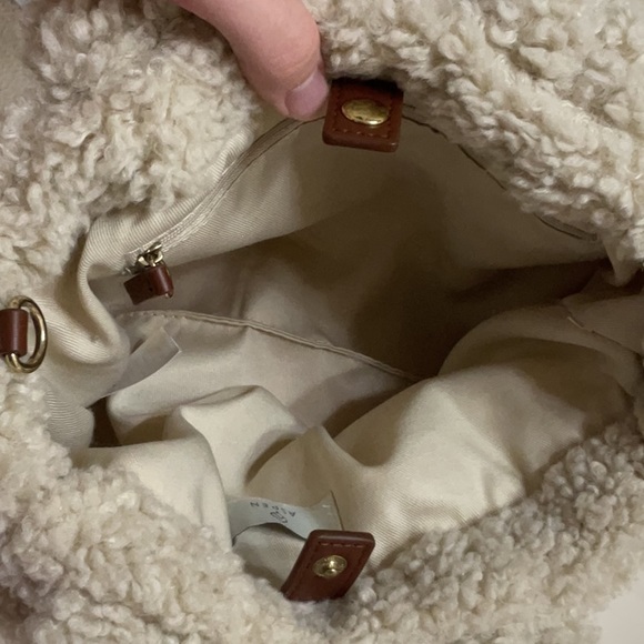 Aspen fluffy purse - Picture 7 of 8